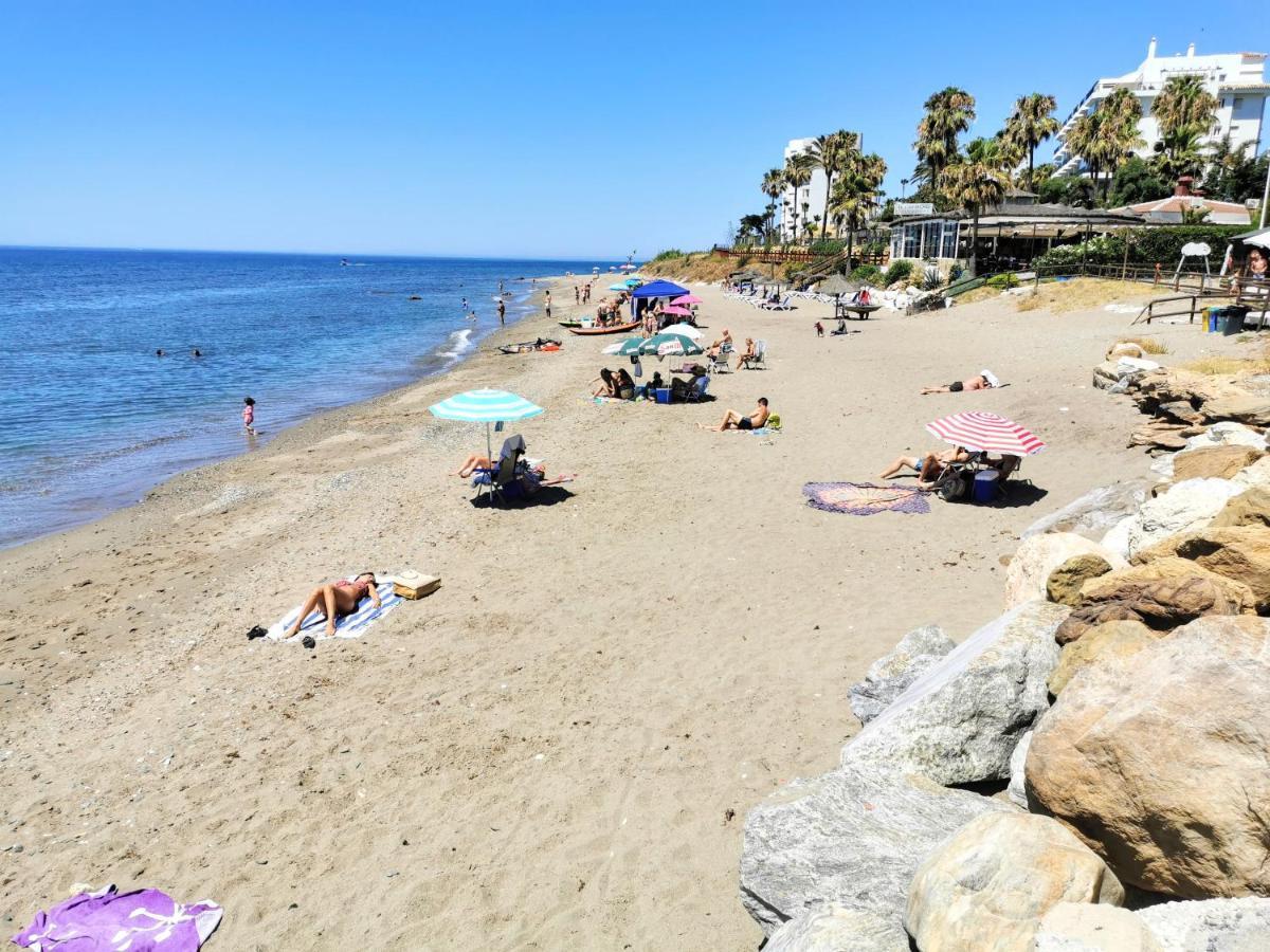 Apartamento Mar Azul, Primera Linea De Playa Sitio de Calahonda Екстериор снимка