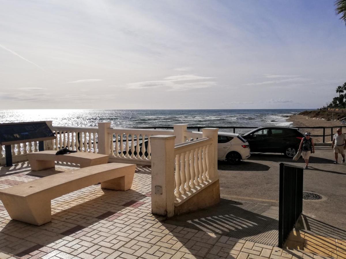 Apartamento Mar Azul, Primera Linea De Playa Sitio de Calahonda Екстериор снимка