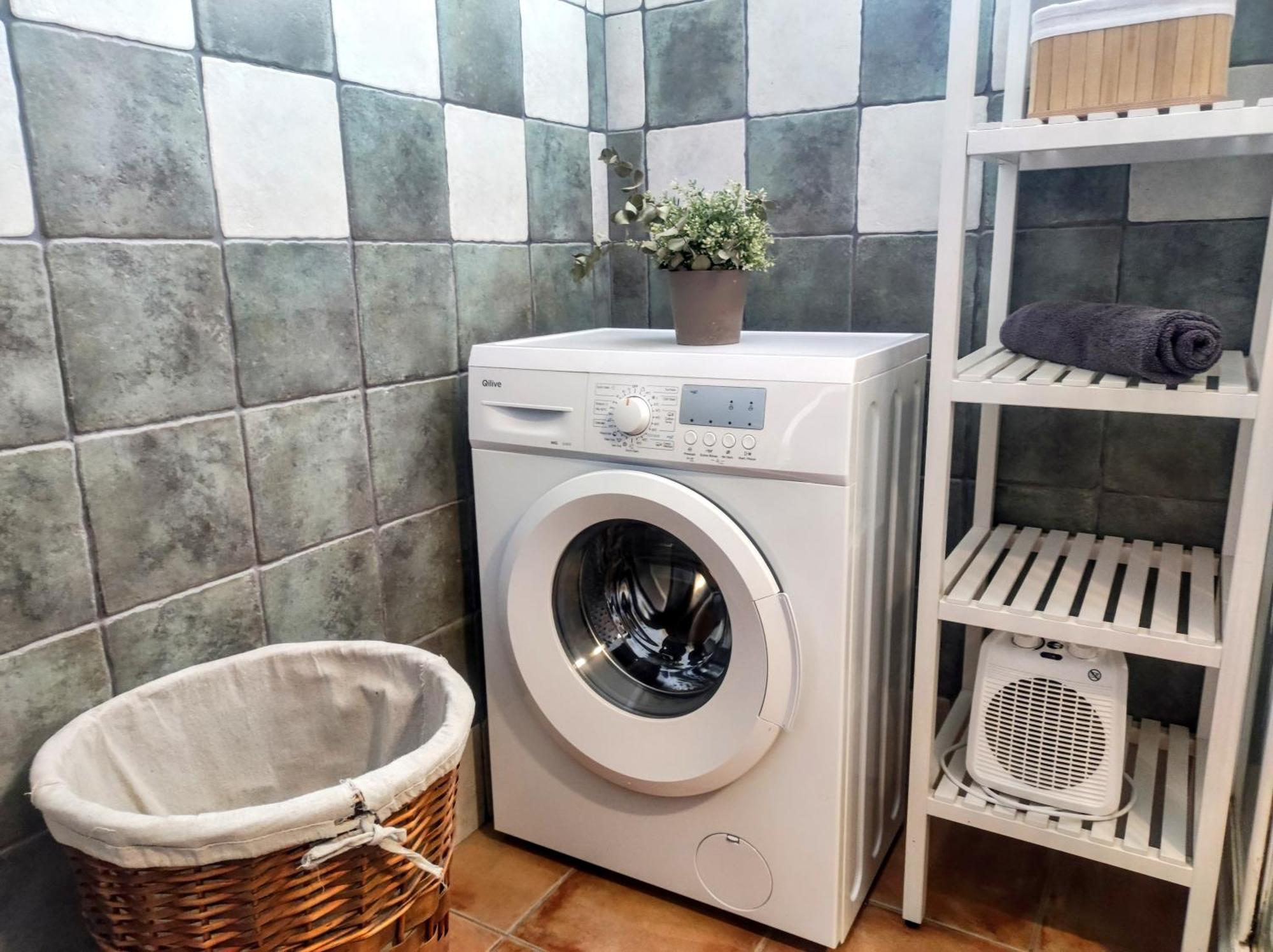 Apartamento Mar Azul, Primera Linea De Playa Sitio de Calahonda Екстериор снимка
